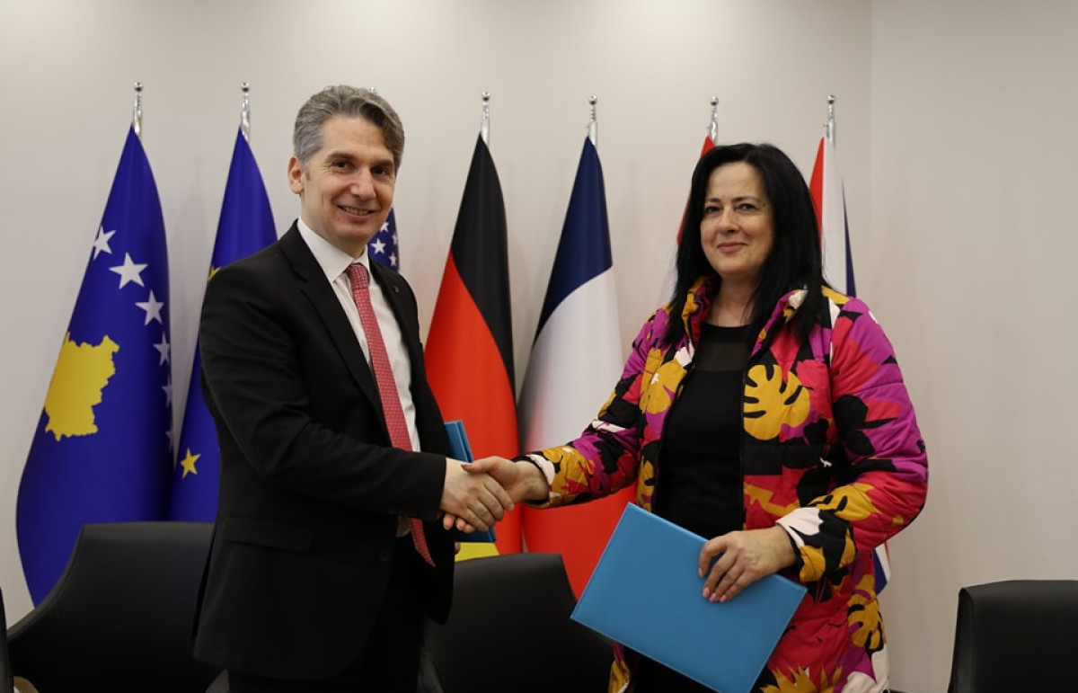 Universiteti Western Balkans nënshkroi marrëveshjen me Kryqin e Kuq Shqiptar