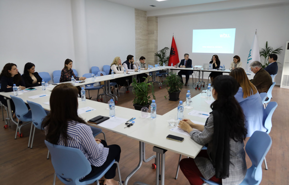 The WBU staff meets to define the General Medicine program