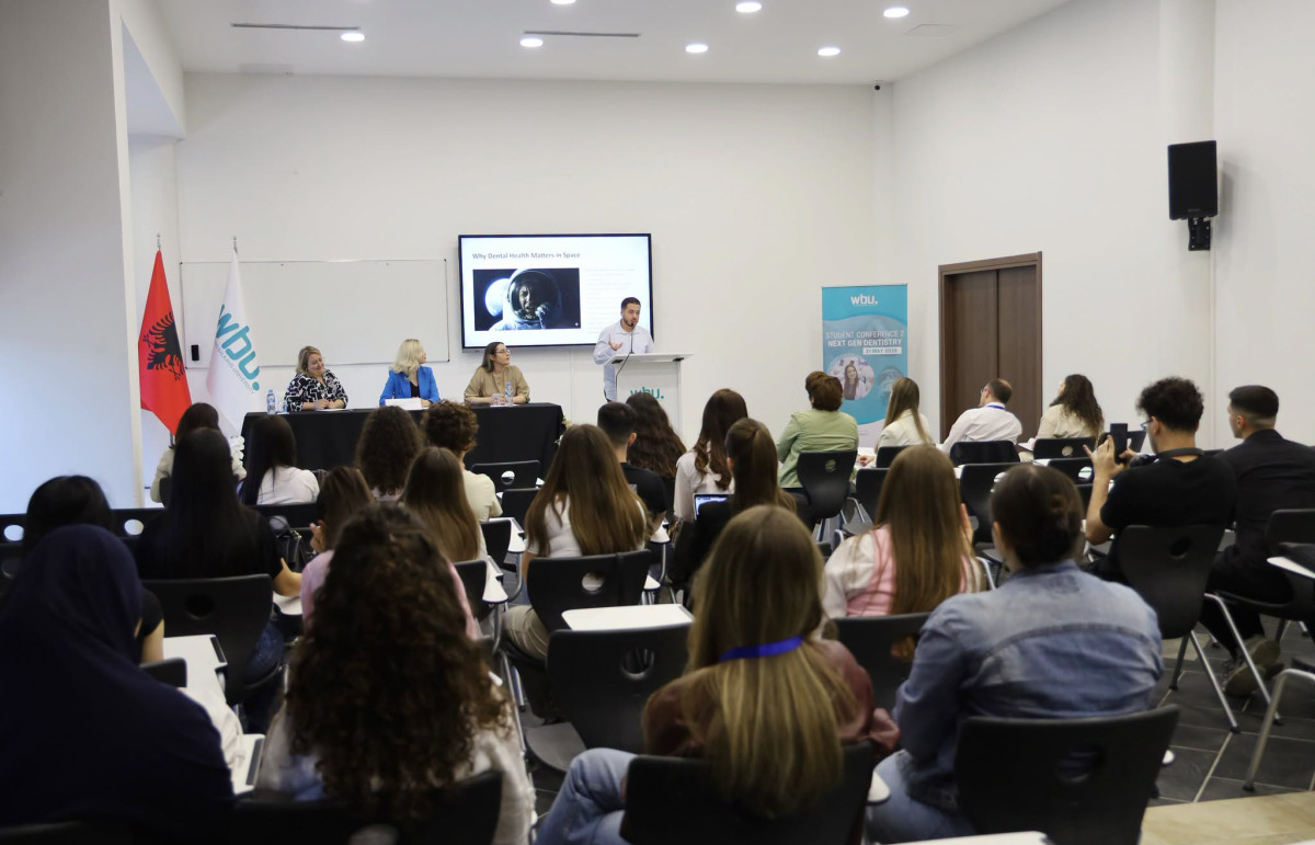Dentistët e së Ardhmes në Qendër të Student Con......